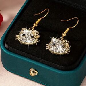 Adorable Clear Crystal Hello Kitty Dangle earrings
